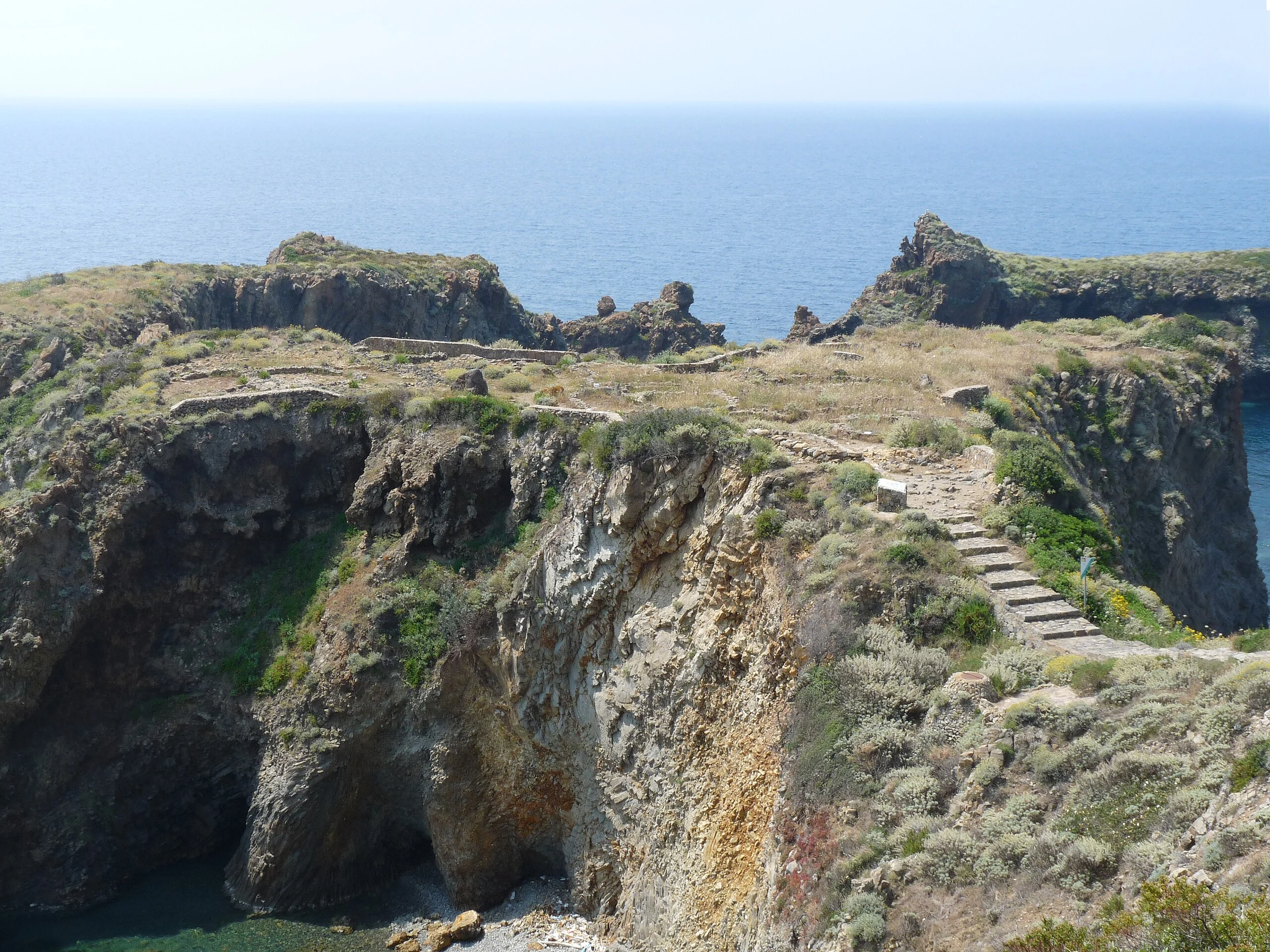 panarea villaggio preistorico