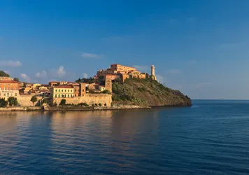 Prenota un traghetto per Elba